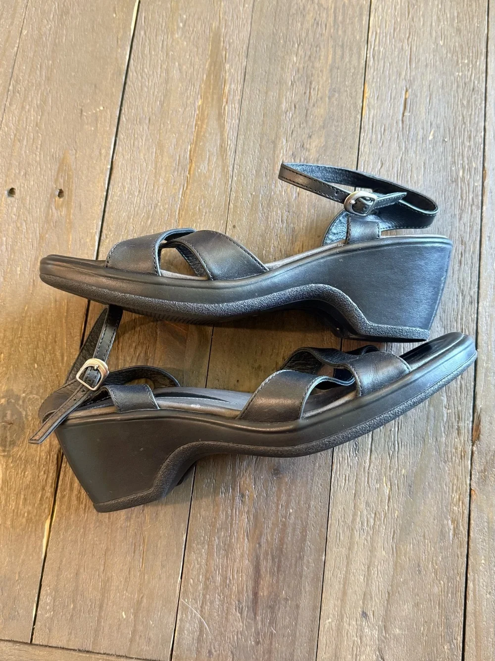 Dansko Black Leather Wedge Sandals Women’s EU 40 Ankle Strap